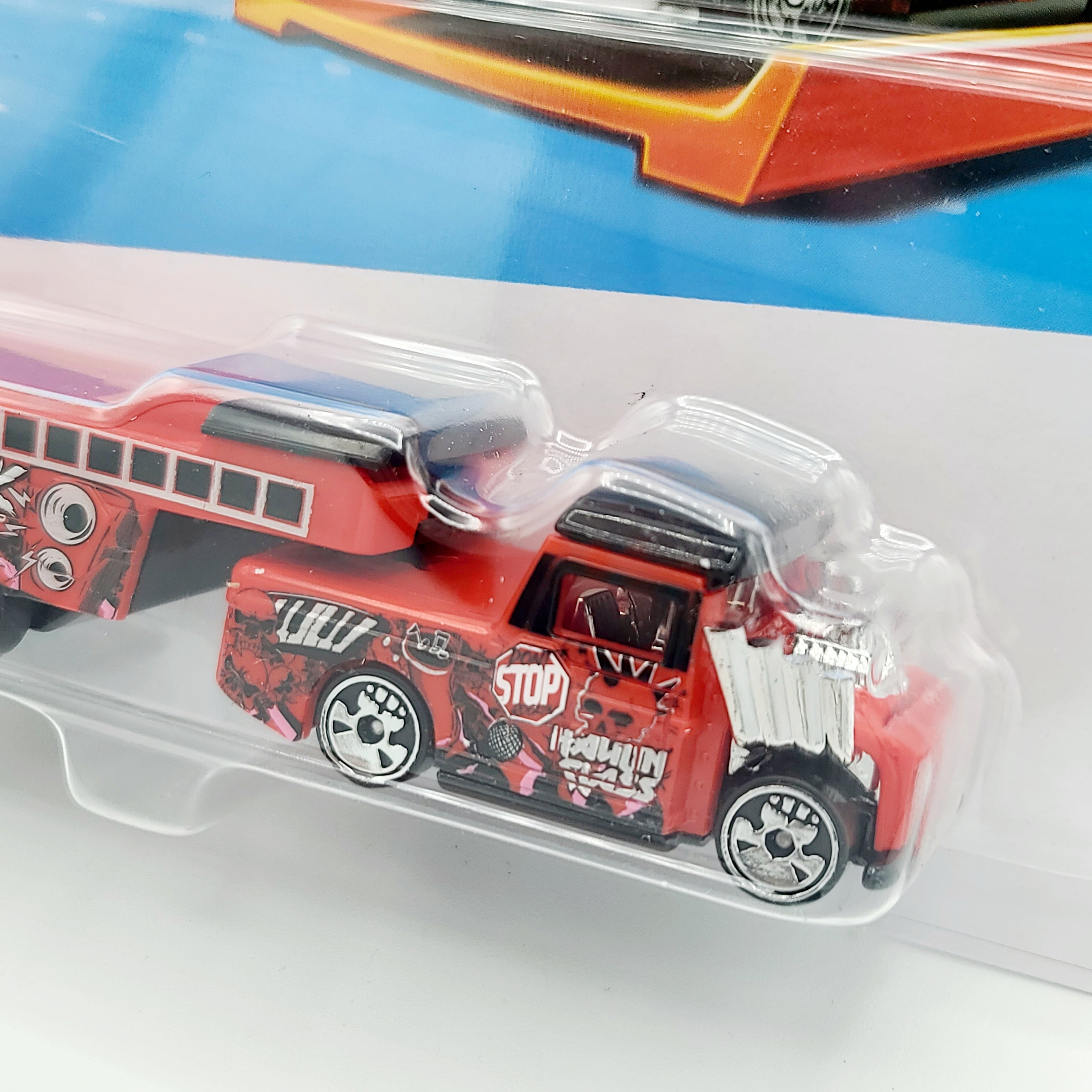 Hot Wheels Haulin Class Semi Truck (2025 HW Track Fleet Mix 1)